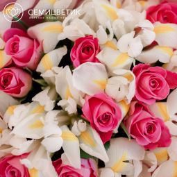 Букет из 10 розовых роз (Кения) Standart и 15 белых ирисов