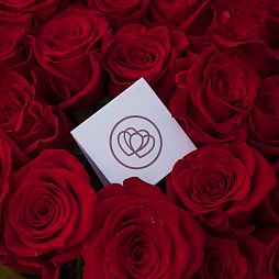 Букет из 51 красной розы (Эквадор) 100 см Freedom